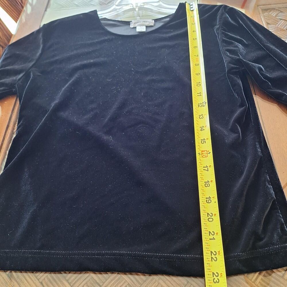 Black Velvet Top Minimalist Stretchy Y2K Holiday Capsule Womens M - Picture 8 of 9